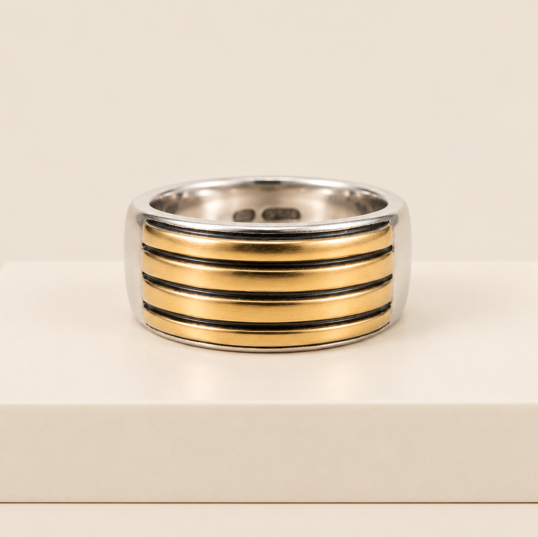 Anillo Verity