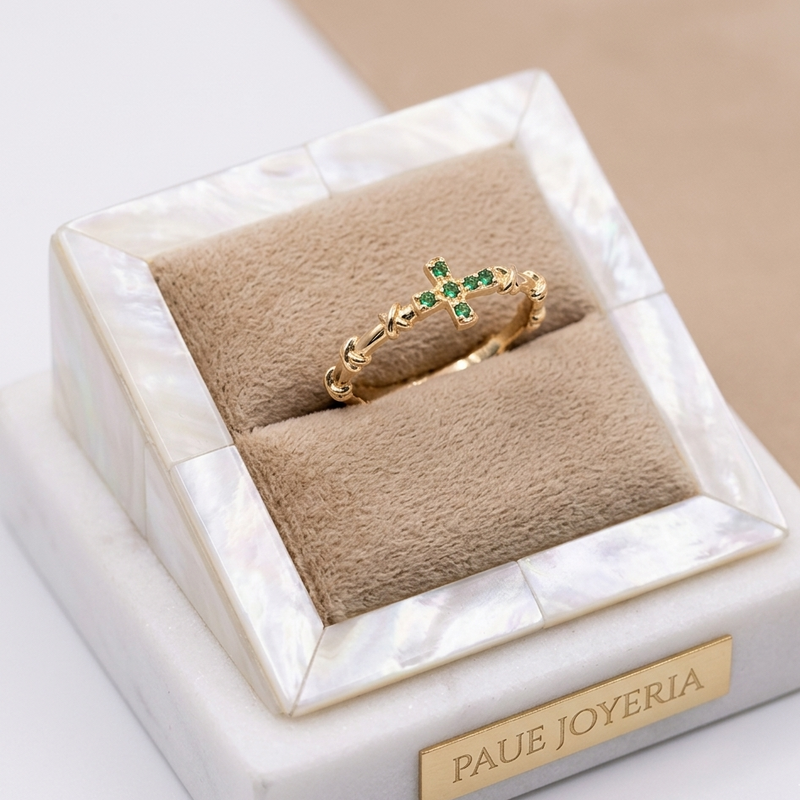 Anillo Jadira Con Zircones Verdes Oro 18k