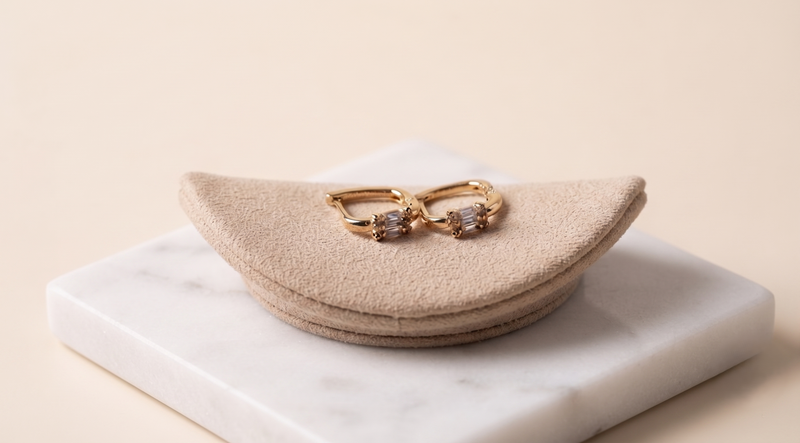 Aretes Minimal Chic Chapadas En Oro