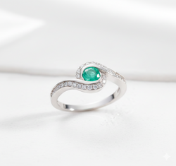 Anillo Con Esmeralda Zahra