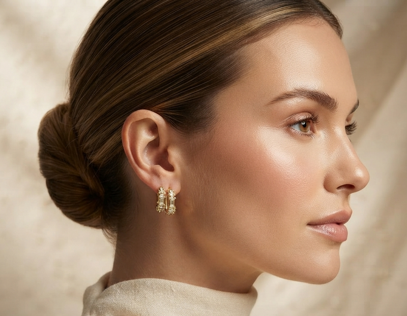 Aretes Vogue Chapadas En Oro