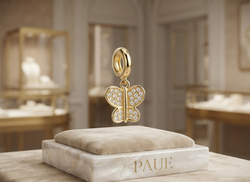 Dije o Sharm De Mariposa Con Baño En Oro
