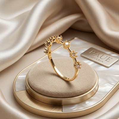 Anillo Zahira Con Zircones Oro 18k