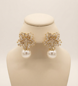 Aretes Radiance Chapadas En Oro