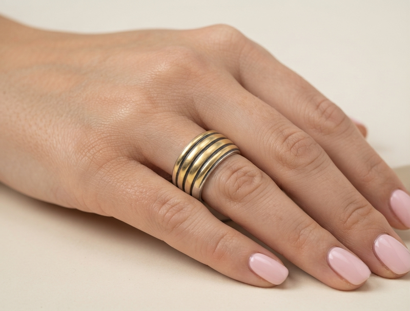Anillo Verity